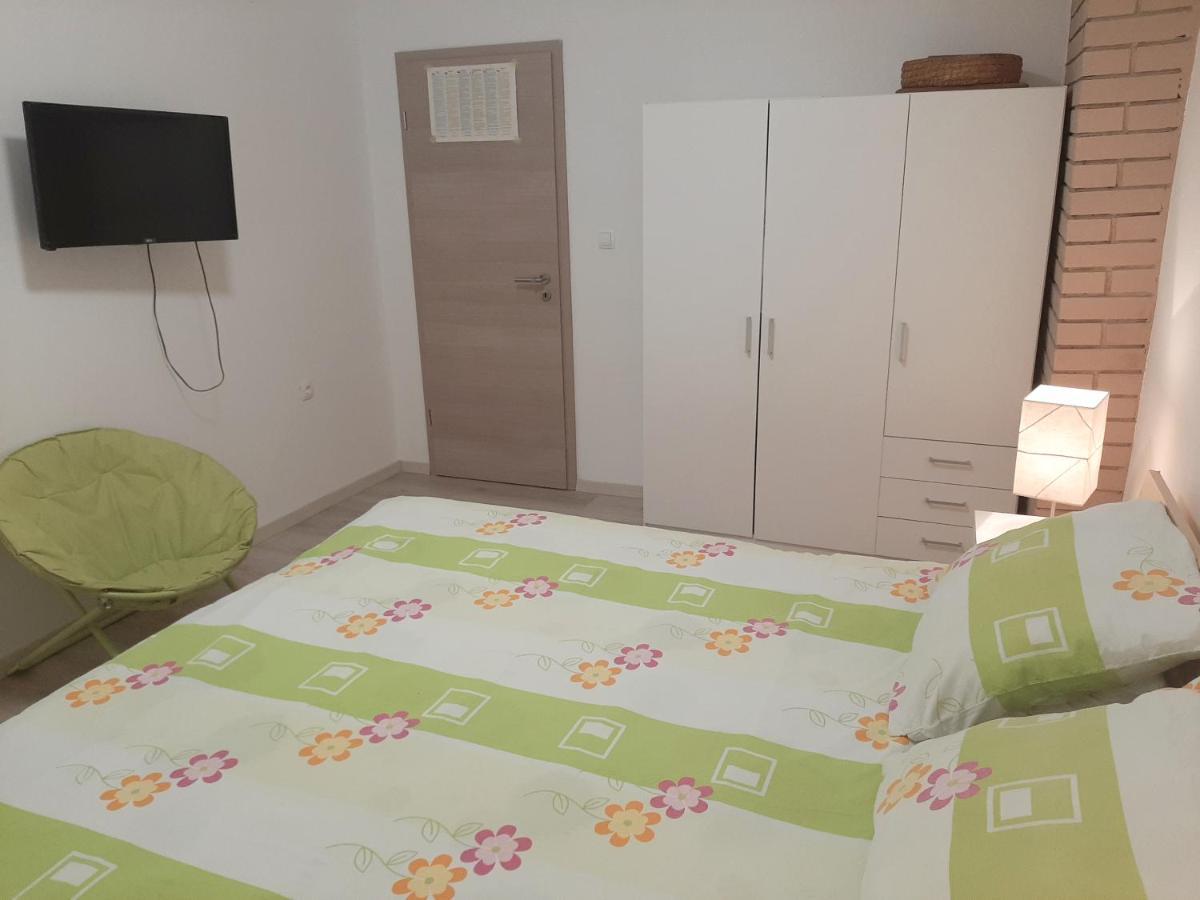 Apartman Maslina Писак Екстер'єр фото