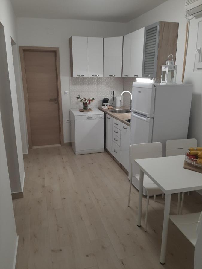 Apartman Maslina Писак Екстер'єр фото
