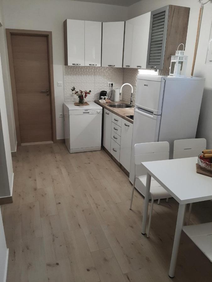 Apartman Maslina Писак Екстер'єр фото