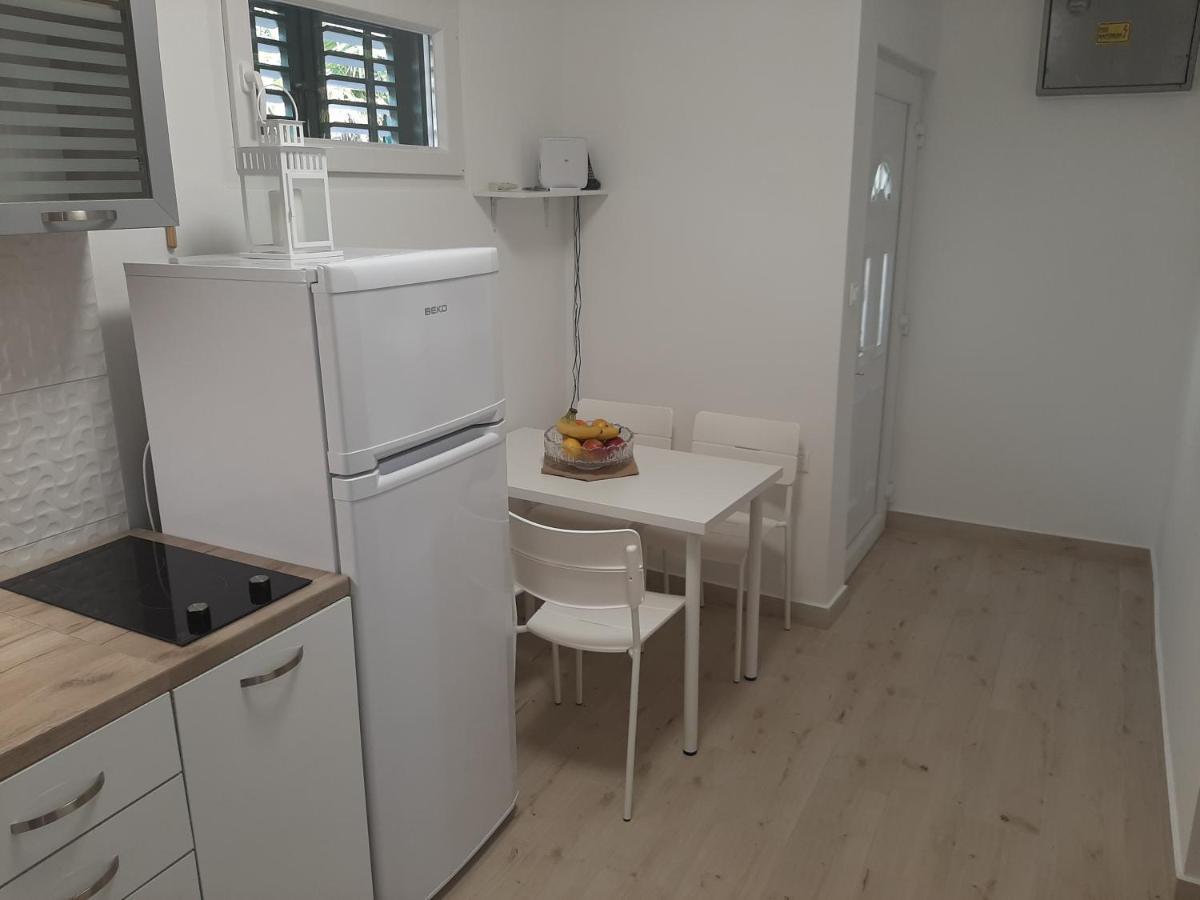 Apartman Maslina Писак Екстер'єр фото