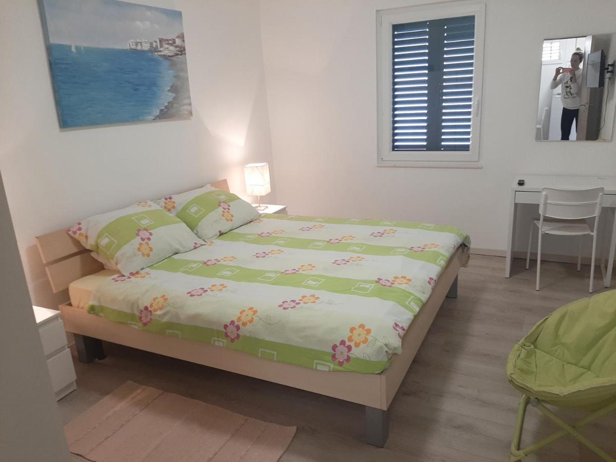 Apartman Maslina Писак Екстер'єр фото